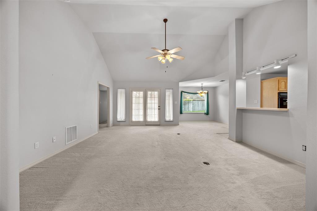 6209 Peach Tree Drive Midlothian, TX 76065 - Photo 7 of 31