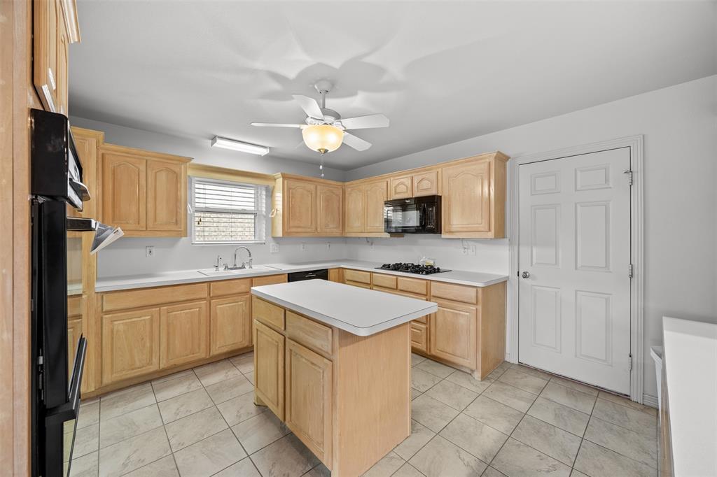 6209 Peach Tree Drive Midlothian, TX 76065 - Photo 10 of 31