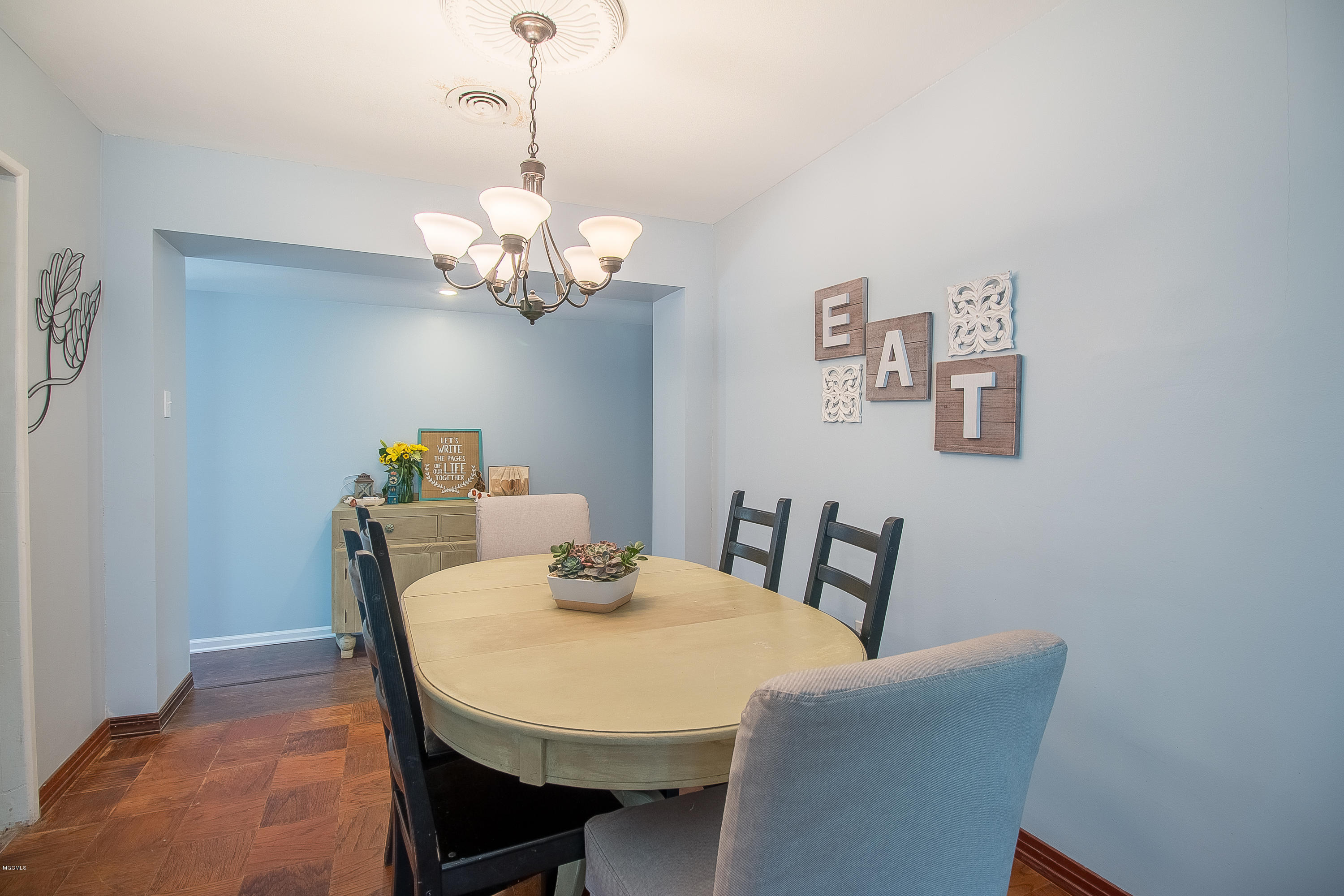 1772 Ridgeway Drive Biloxi, MS 39531 - Photo 5 of 19 1772 Ridgeway Dr-106