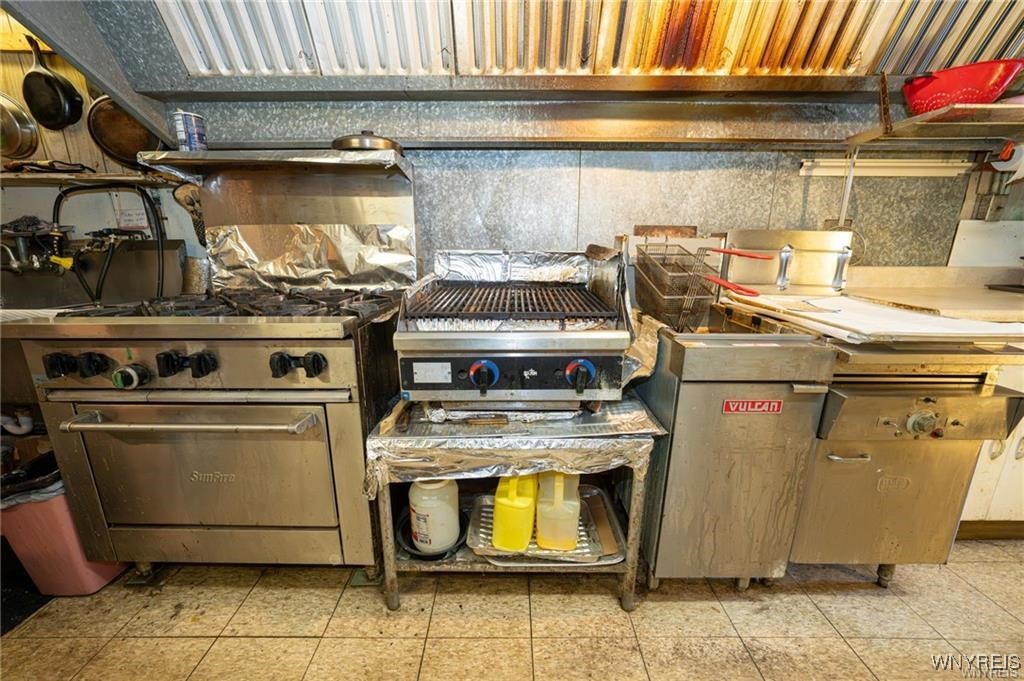 6848 Erie Road Evans, NY 14047 - Photo 17 of 47