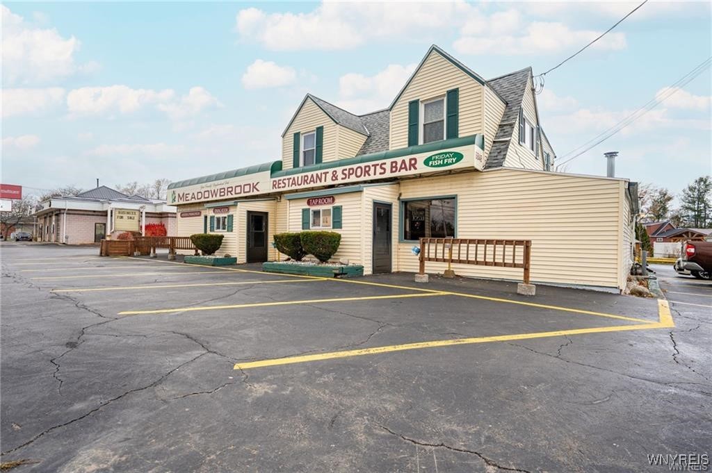 6848 Erie Road Evans, NY 14047 - Photo 3 of 47