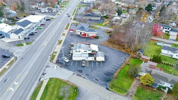 $575,000 | 6848 Erie Road, Evans, NY 14047
