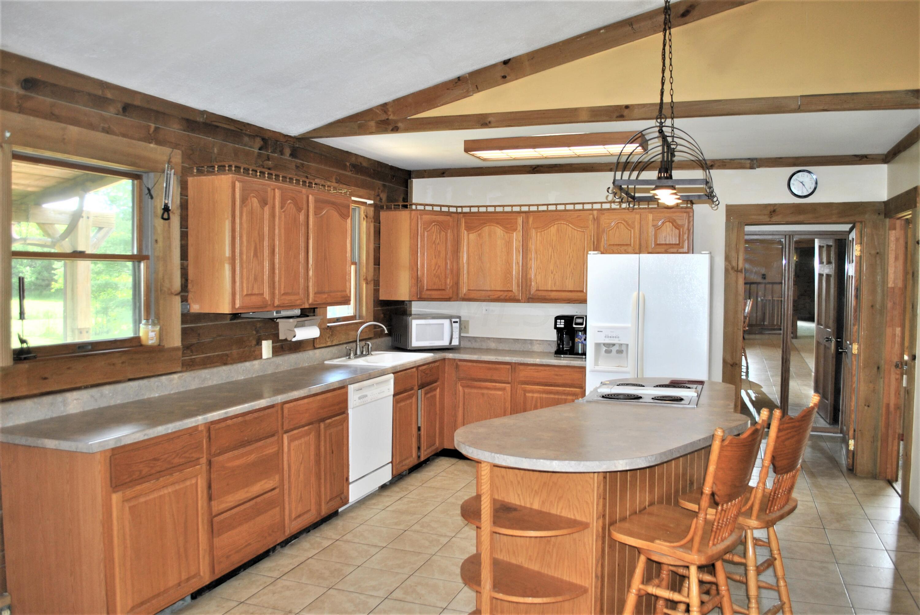 10165 Mantle Road Orient, OH 43146 - Photo 8 of 61 Gallery Image 8