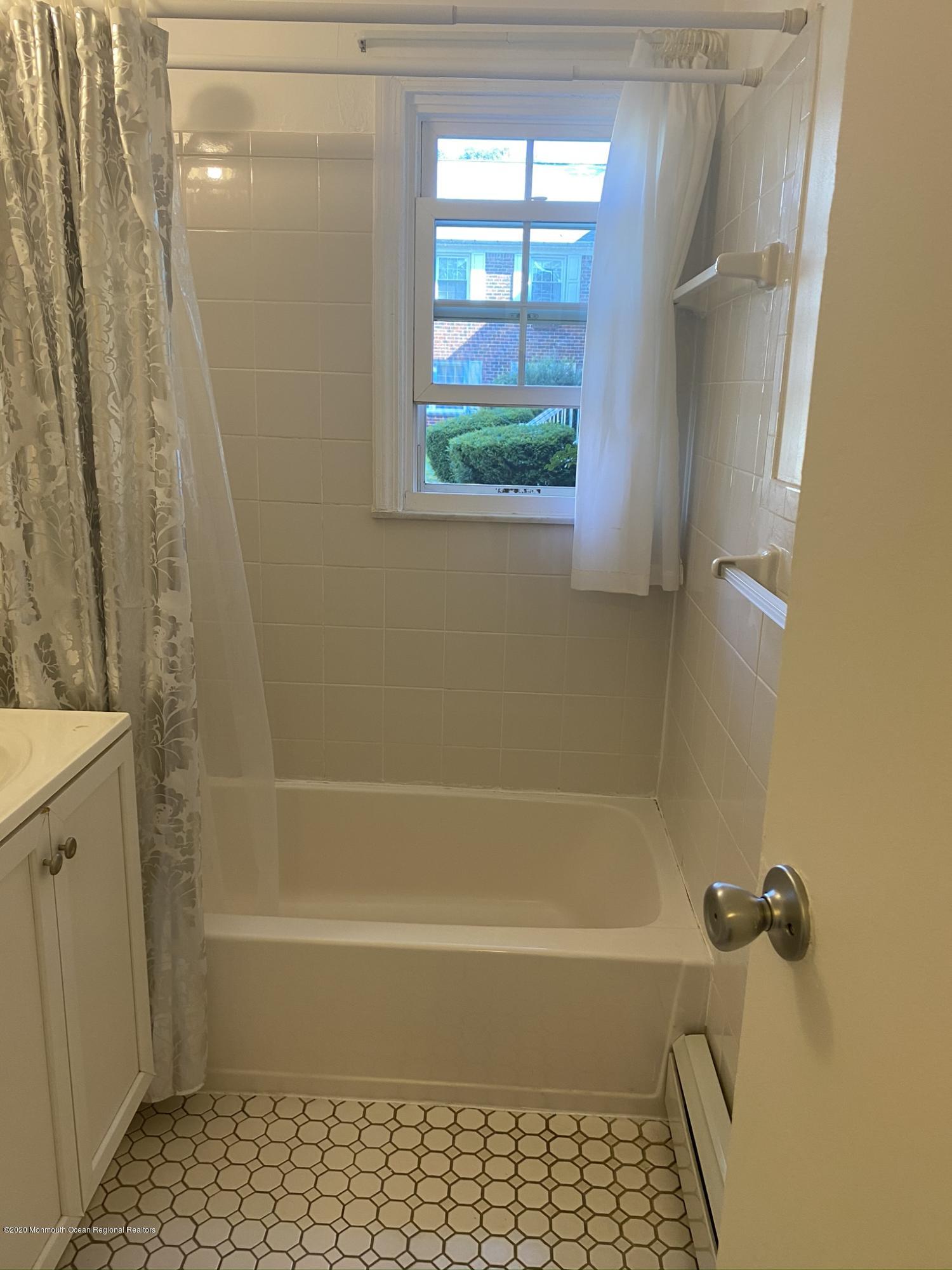 52 Stonehurst Boulevard, Unit B Freehold, NJ 07728 - Photo 27 of 30 IMG_1068