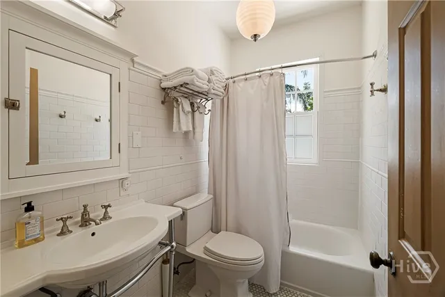 $1,150,000 | 407 East Jones Street, Savannah, GA 31401