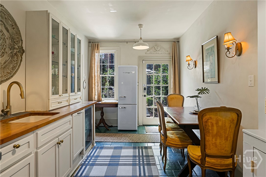 407 East Jones Street Savannah, GA 31401 - Photo 19 of 37