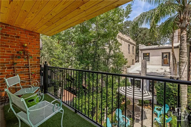 $1,150,000 | 407 East Jones Street, Savannah, GA 31401