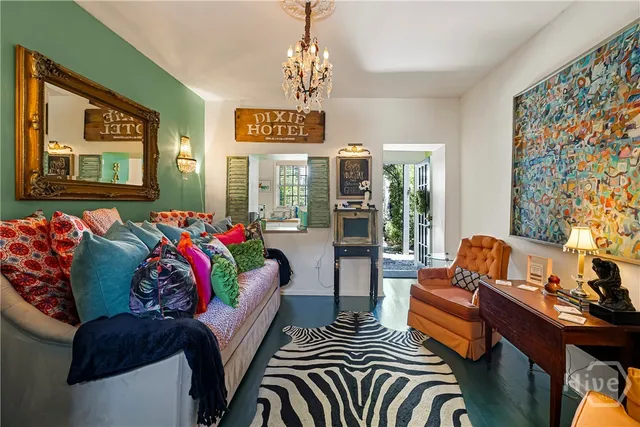 $1,150,000 | 407 East Jones Street, Savannah, GA 31401