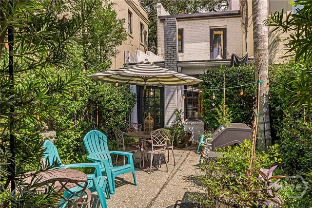 $1,150,000 | 407 East Jones Street, Savannah, GA 31401