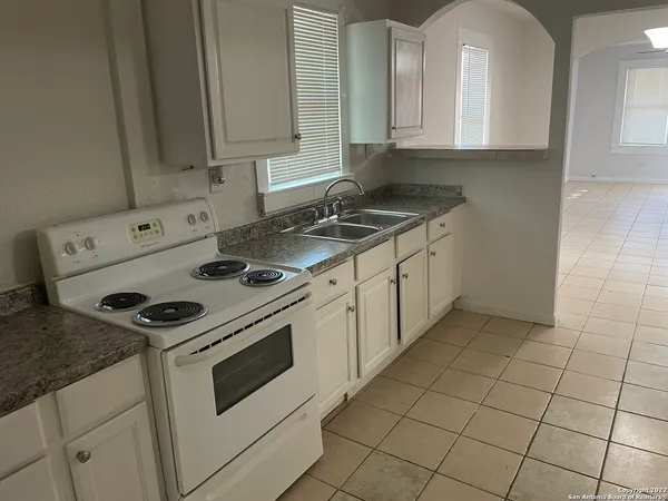 $1,550 | 1467 West Gerald Avenue, San Antonio, TX 78211