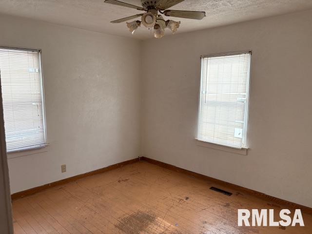 411 West Gail Street Chillicothe, IL 61523 - Photo 6 of 8