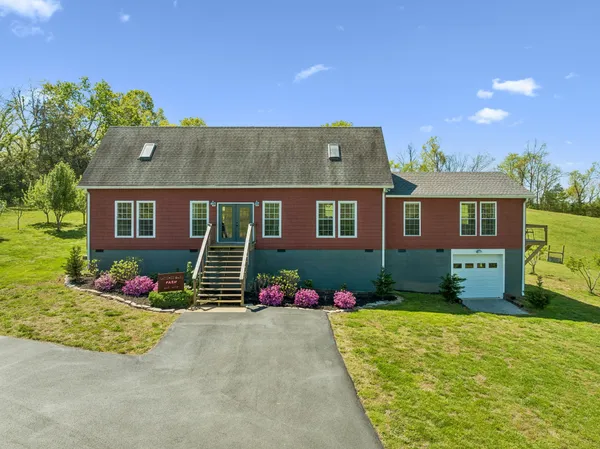$1,050,000 | 4341 Marlowe Road, Williamsport, TN 38487