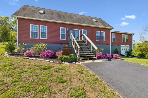 $1,050,000 | 4341 Marlowe Road, Williamsport, TN 38487
