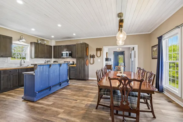 $1,050,000 | 4341 Marlowe Road, Williamsport, TN 38487
