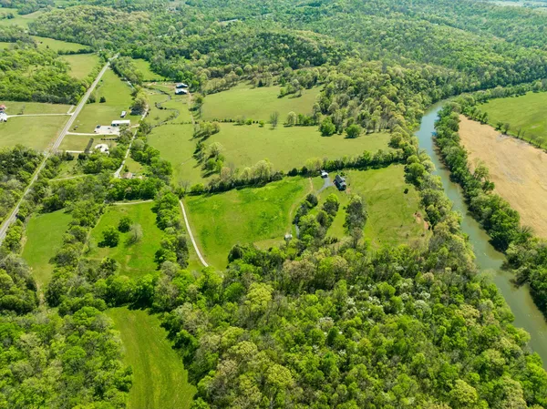 $1,050,000 | 4341 Marlowe Road, Williamsport, TN 38487