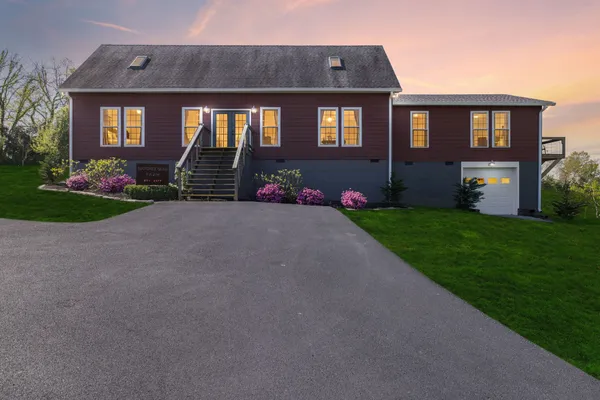 $1,050,000 | 4341 Marlowe Road, Williamsport, TN 38487