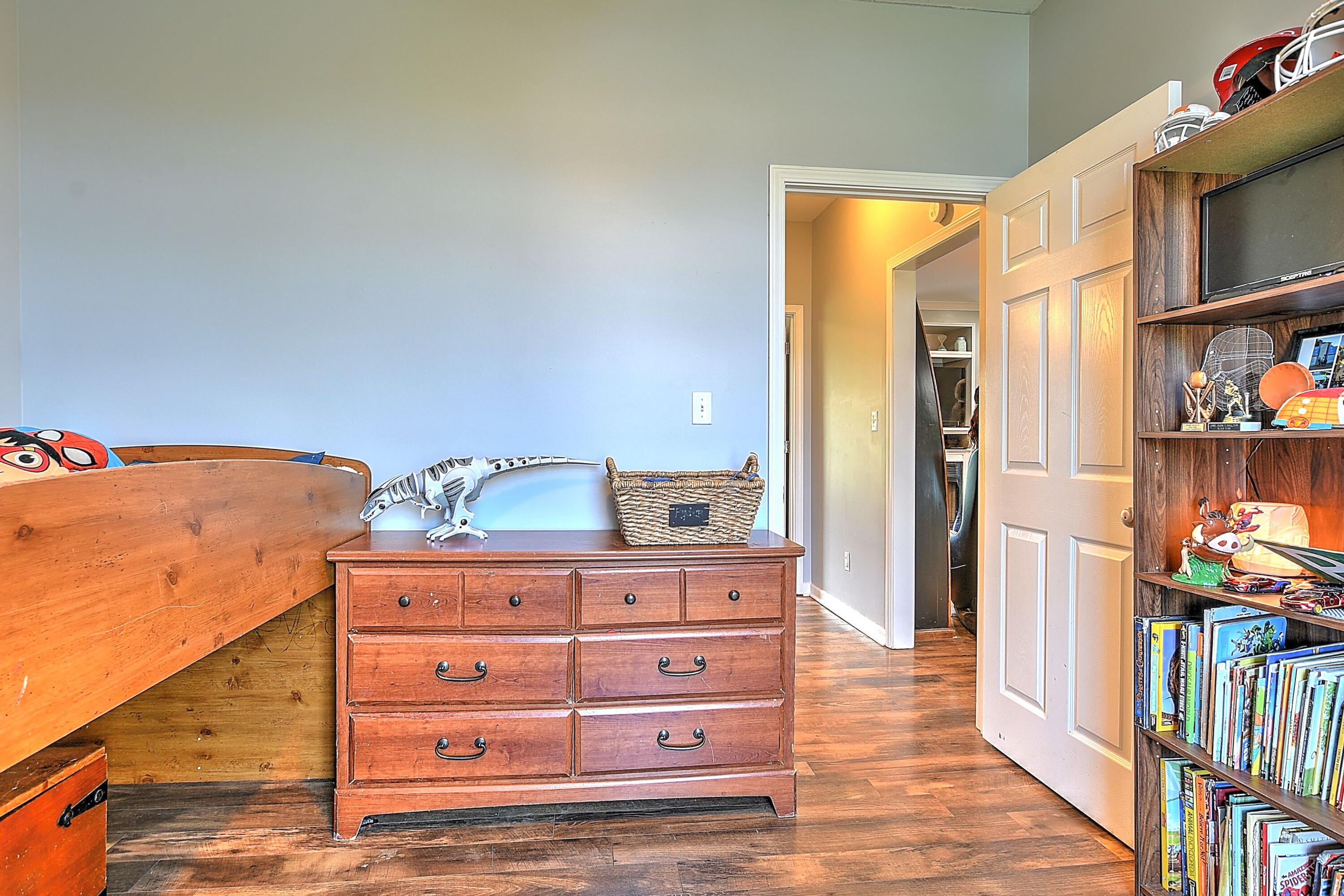 468 Walkers Bend Road Gray, TN 37615 - Photo 5 of 37 468 Walkers Bend-6