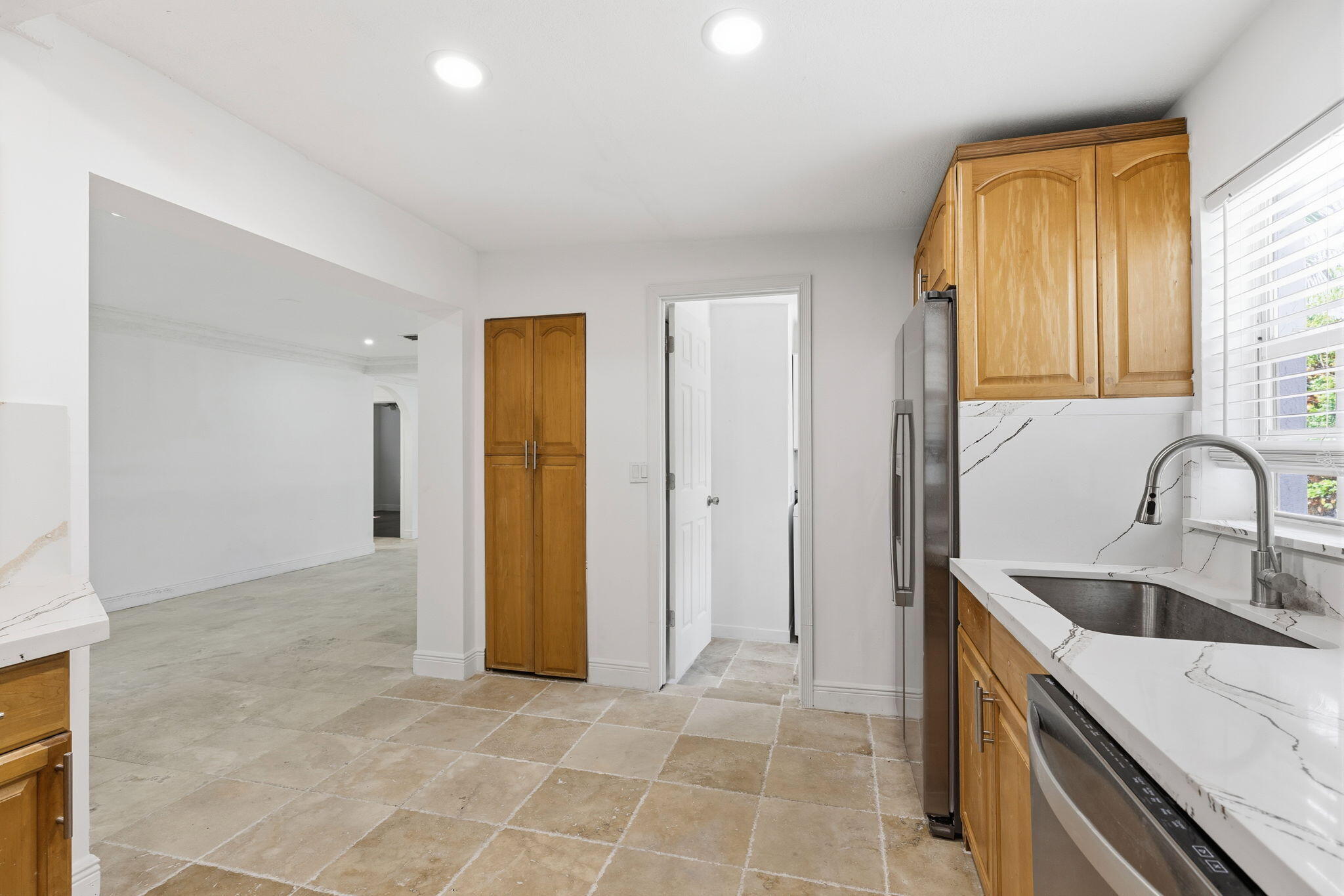 4793 Badger Road West Palm Beach, FL 33417 - Photo 6 of 45 15-web-or-mls-AR Media 15
