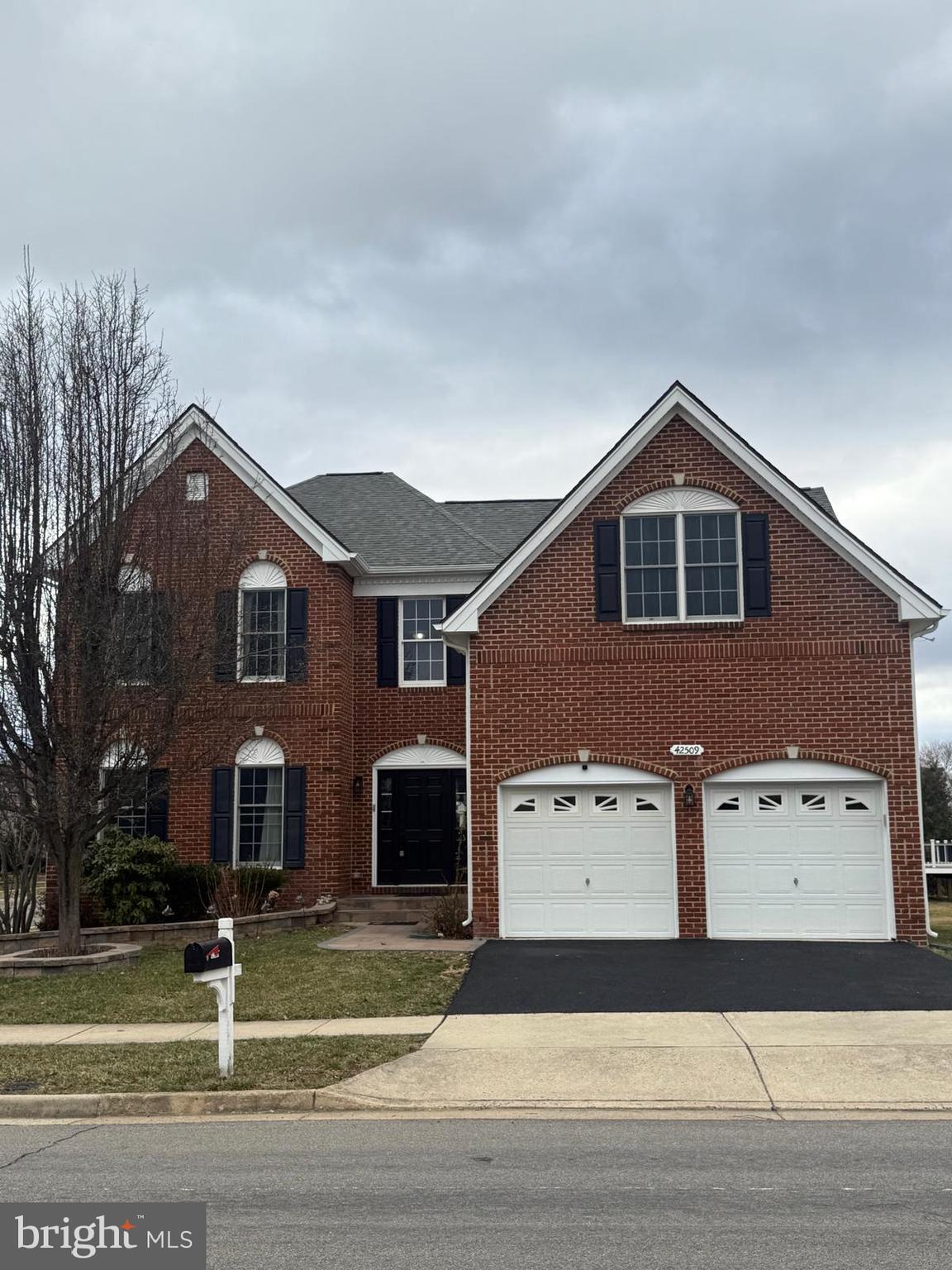 42509 Mandolin Street Chantilly, VA 20152 - Photo 1 of 14