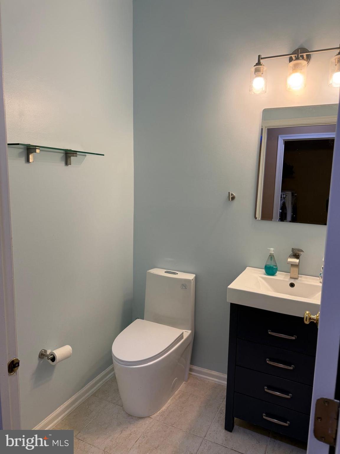 42509 Mandolin Street Chantilly, VA 20152 - Photo 5 of 14