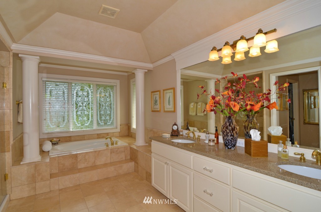 4930 177th Place Southeast Bothell, WA 98012 - Photo 10 of 15