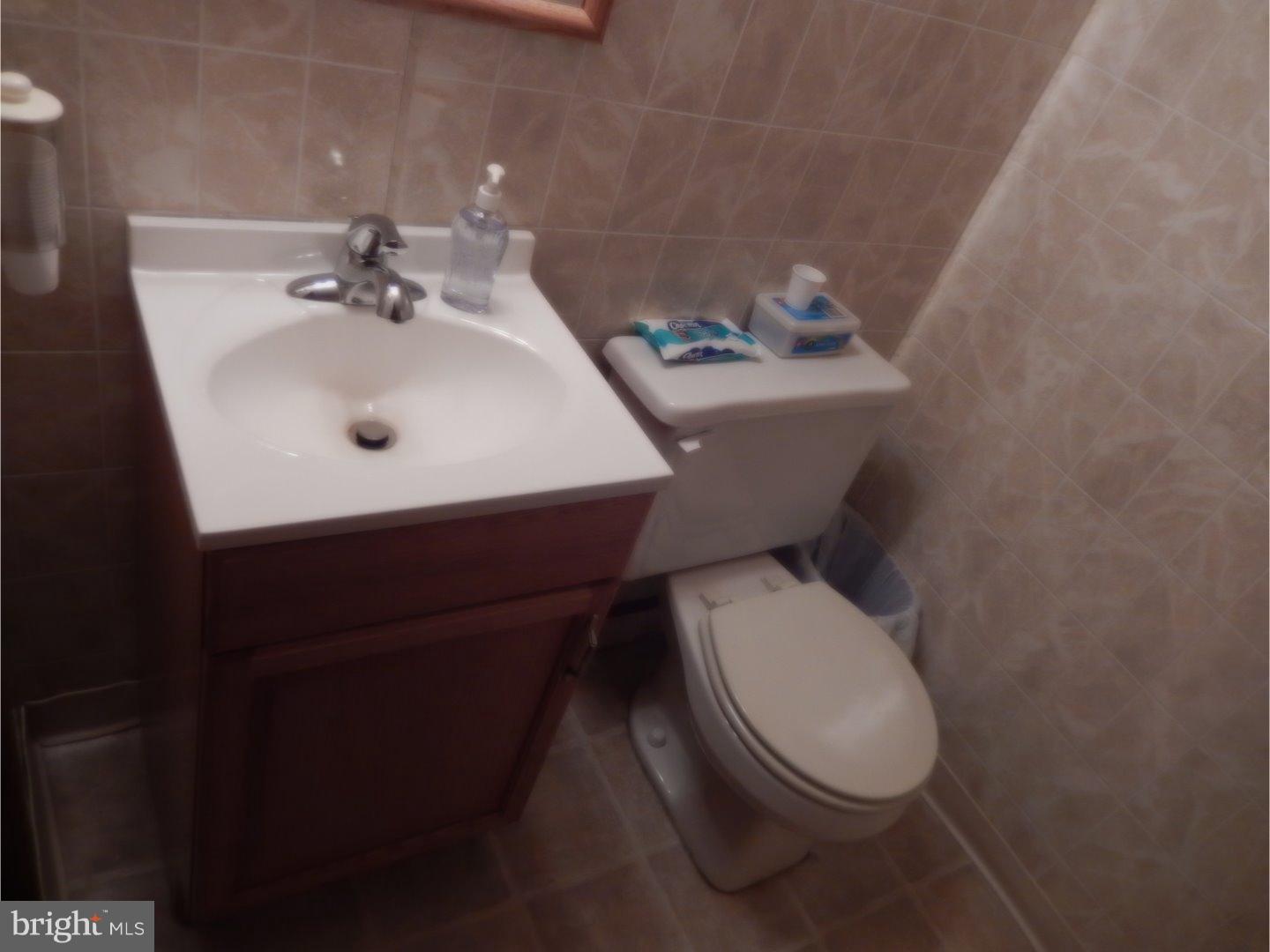 3403 Rhawn Street Philadelphia, PA 19136 - Photo 22 of 23 Bathroom