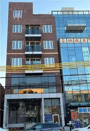 $599,800 | 818 60th Street, Unit 6B | Sunset Park