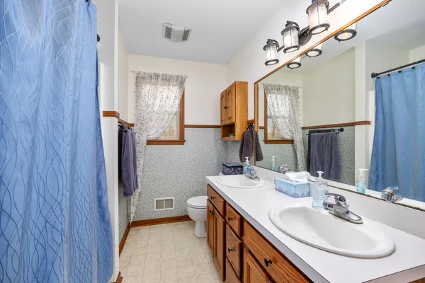 $425,000 | 10480 Wolven Avenue Northeast, Rockford, MI 49341