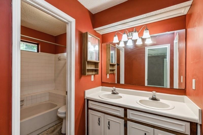 858 Valley Ridge Circle Pensacola, FL 32514 - Photo 27 of 37