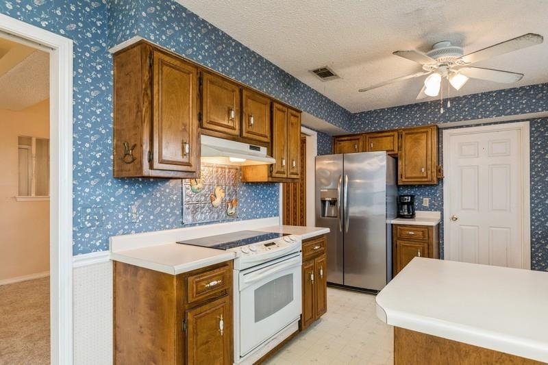 858 Valley Ridge Circle Pensacola, FL 32514 - Photo 5 of 37