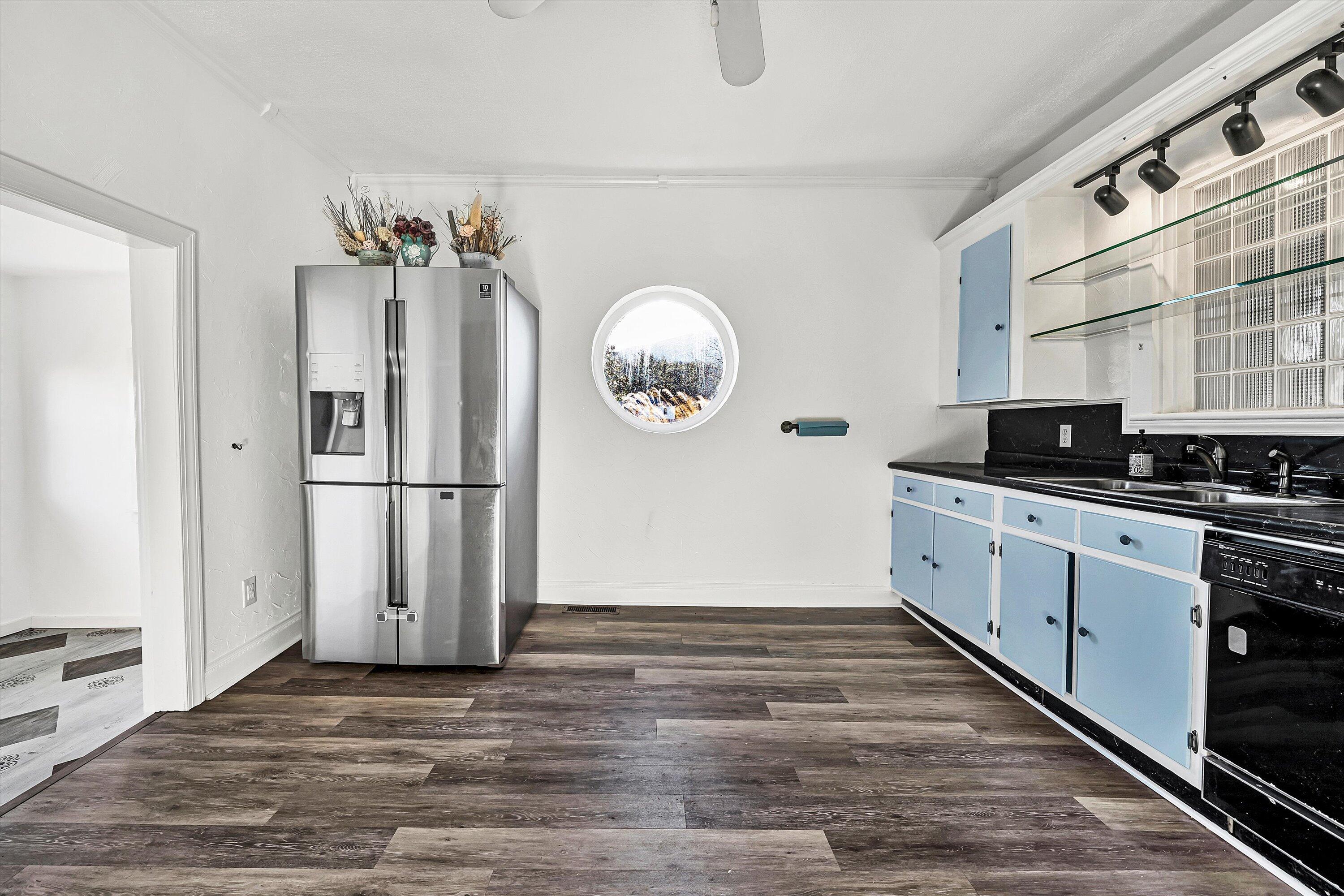 8 Middle Street New Castle, VA 24127 - Photo 19 of 45 19-DSC00055