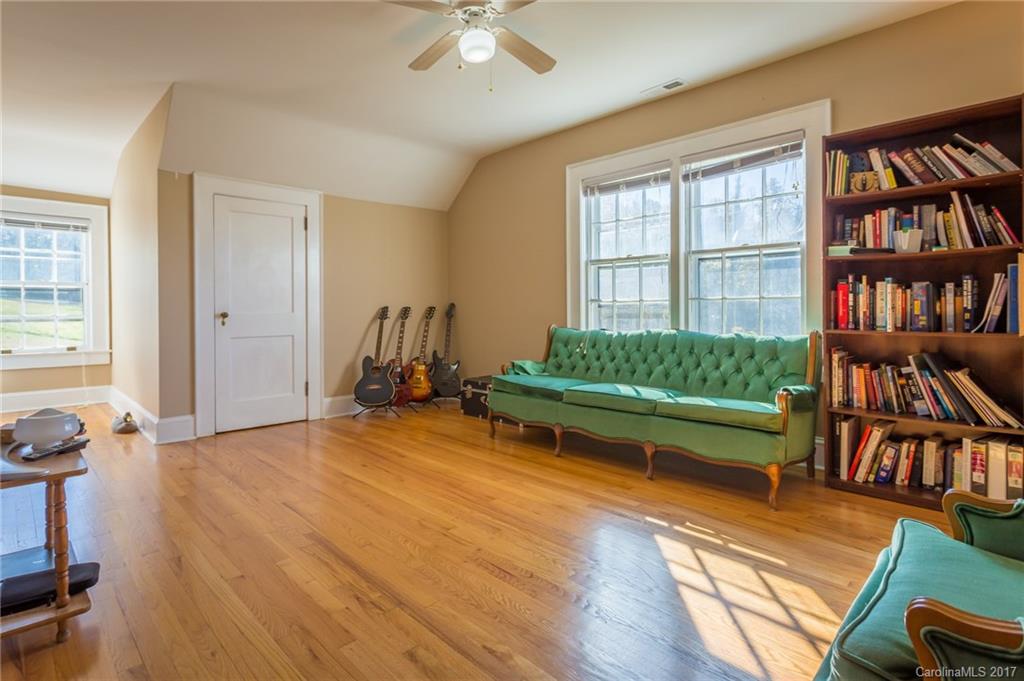 2806 Byrd Road Morganton, NC 28655 - Photo 17 of 24 Gallery Image 17