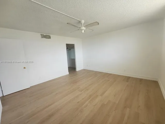 $1,850 | 406 Northwest 68th Avenue, Unit 525, Plantation, FL 33317