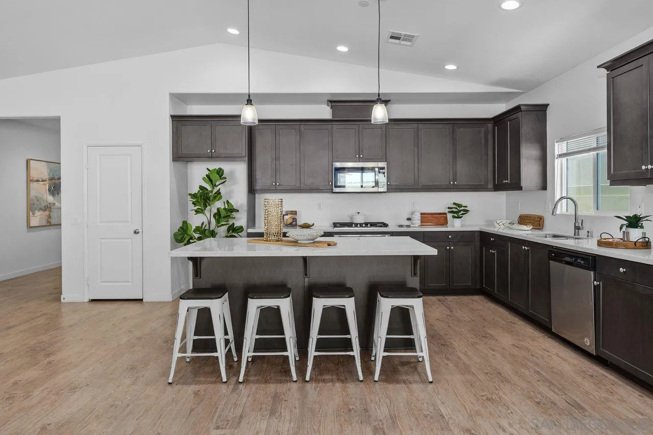 34751 Ribbon Grass Way Murrieta, CA 92563 - Photo 12 of 48