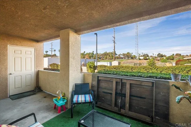 $430,000 | 42140 Lyndie Lane, Unit 1, Temecula, CA 92591