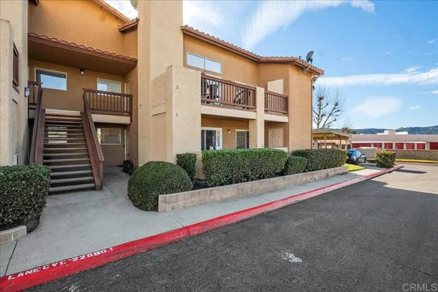 $430,000 | 42140 Lyndie Lane, Unit 1, Temecula, CA 92591