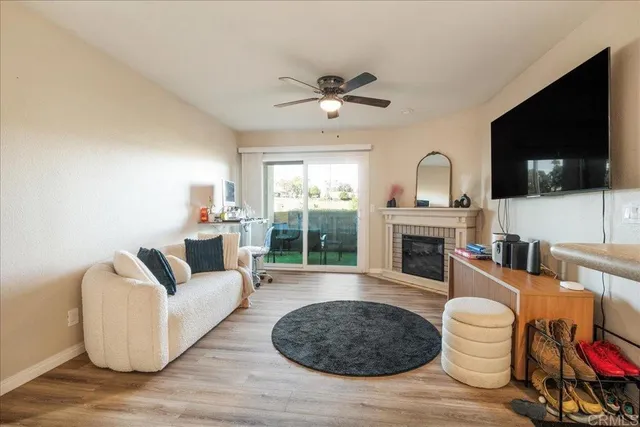 $430,000 | 42140 Lyndie Lane, Unit 1, Temecula, CA 92591