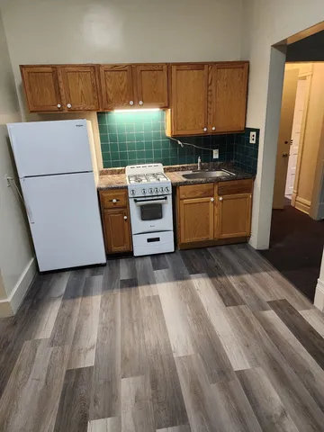 $1,100 | 6527 South Kimbark Avenue, Unit 1F, Chicago, IL 60637