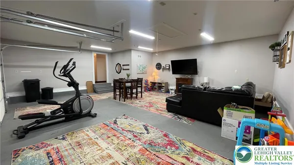 $2,350 | 11 Hemlock Path, Jim Thorpe, PA 18229