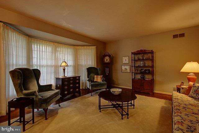 3689 Rimrock Road York, PA 17402 - Photo 3 of 28 Gallery Image 3