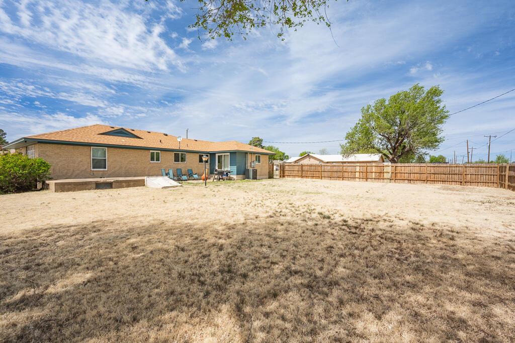 810 Charles Avenue Panhandle, TX 79068 - Photo 26 of 29 backyard 3