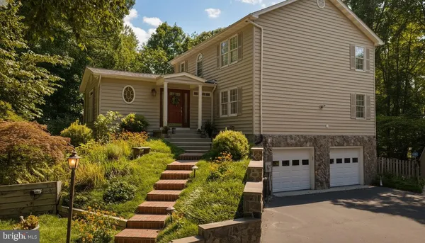 $700,000 | 300 Owings Hill Court, Owings, MD 20736