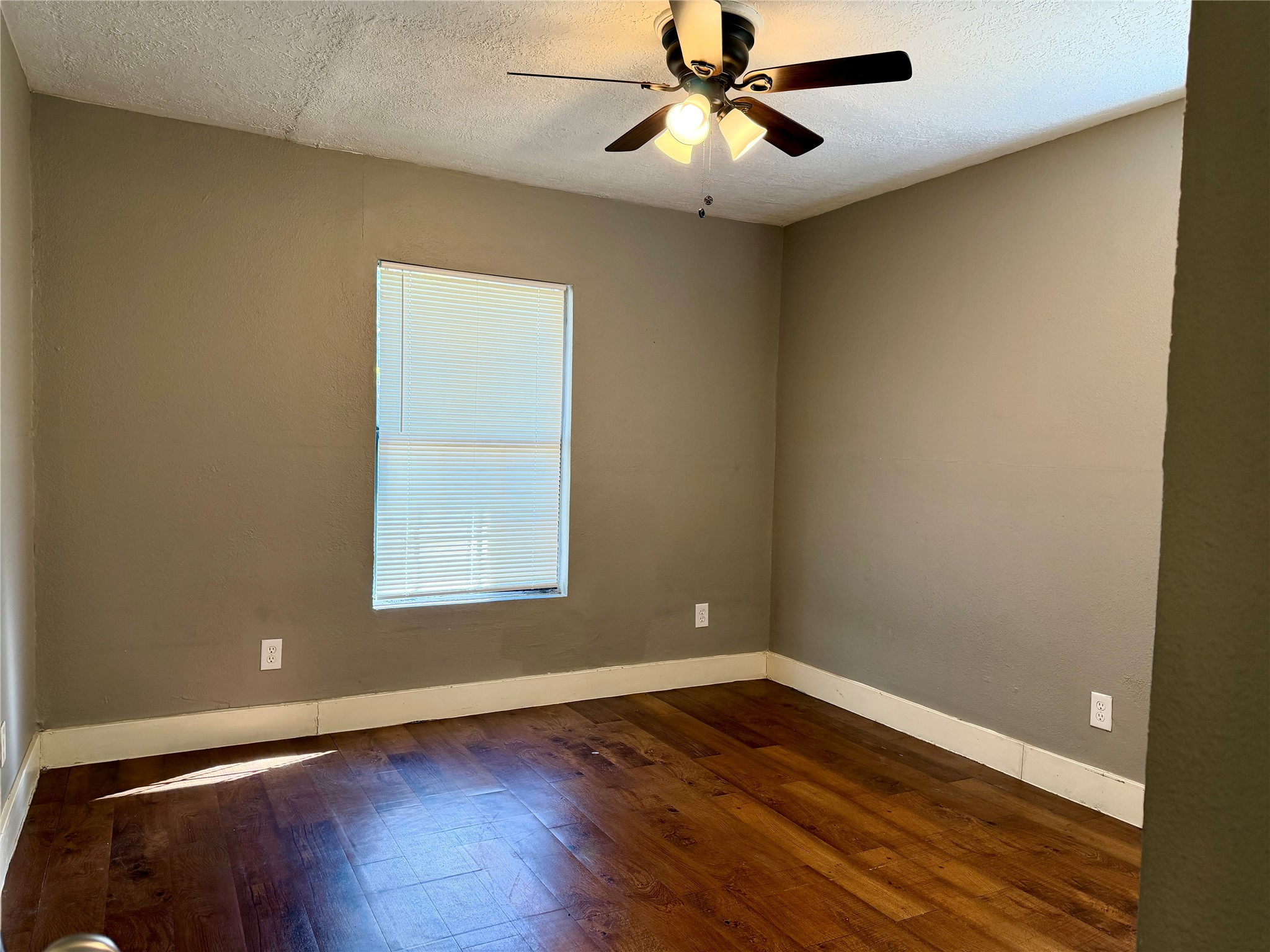 4727 Eppes Street Houston, TX 77021 - Photo 14 of 17