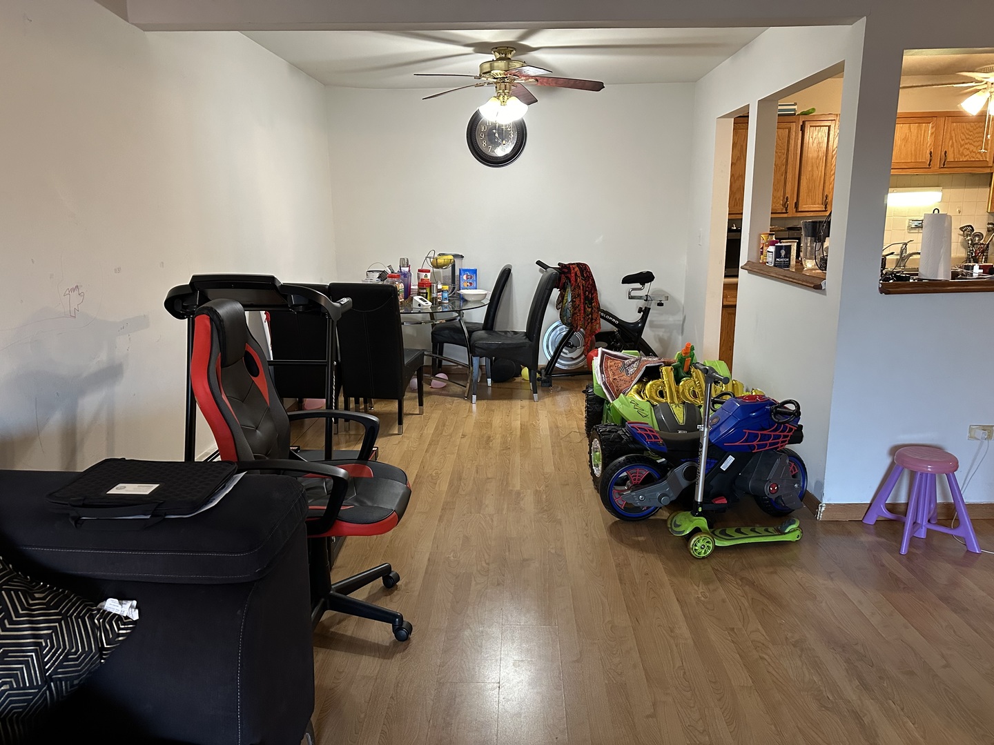 3609 Central Road, Unit 302 Glenview, IL 60025 - Photo 6 of 15 a view of a room with gym equipment