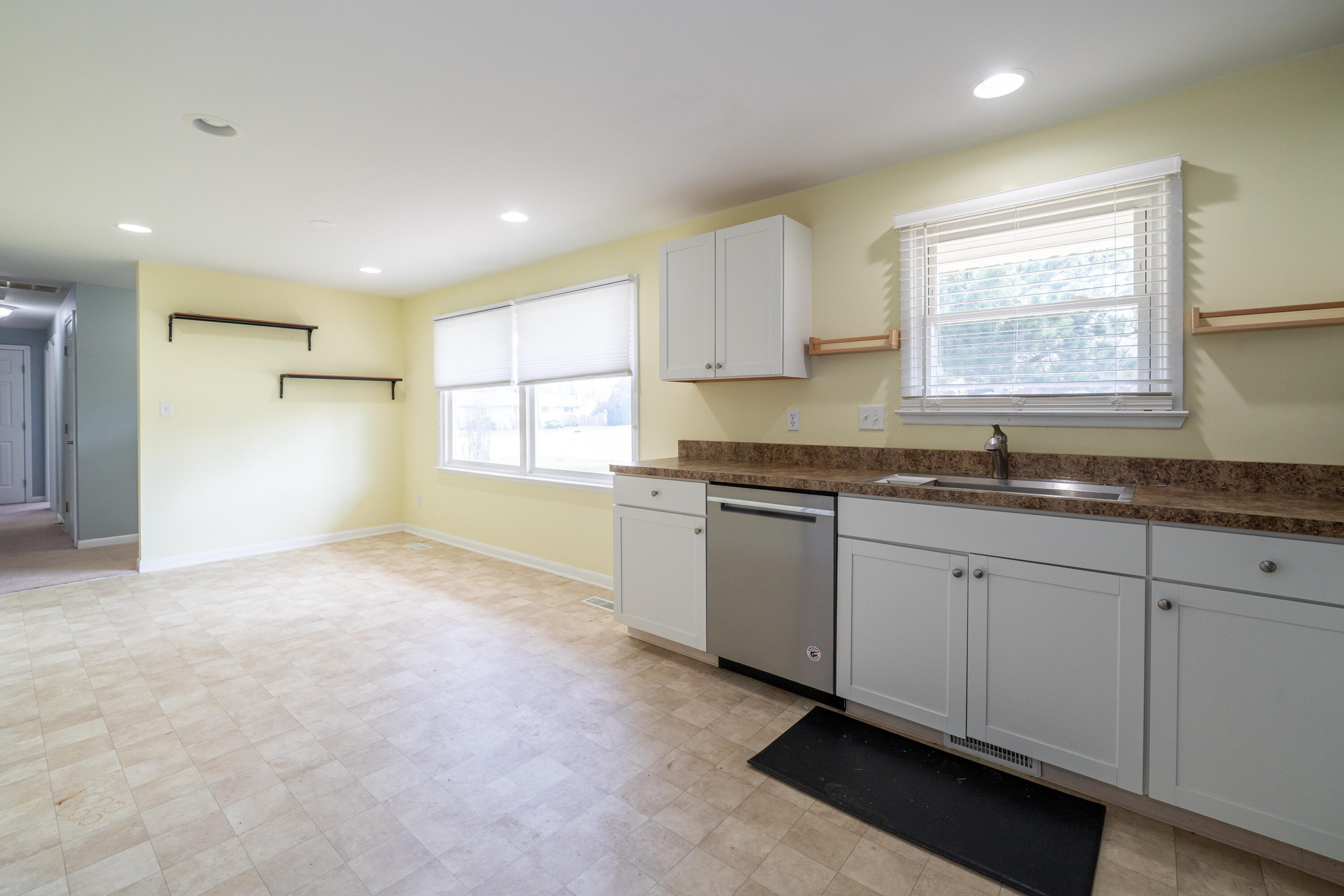 1211 Claybourne Road Kettering, OH 45429 - Photo 16 of 43