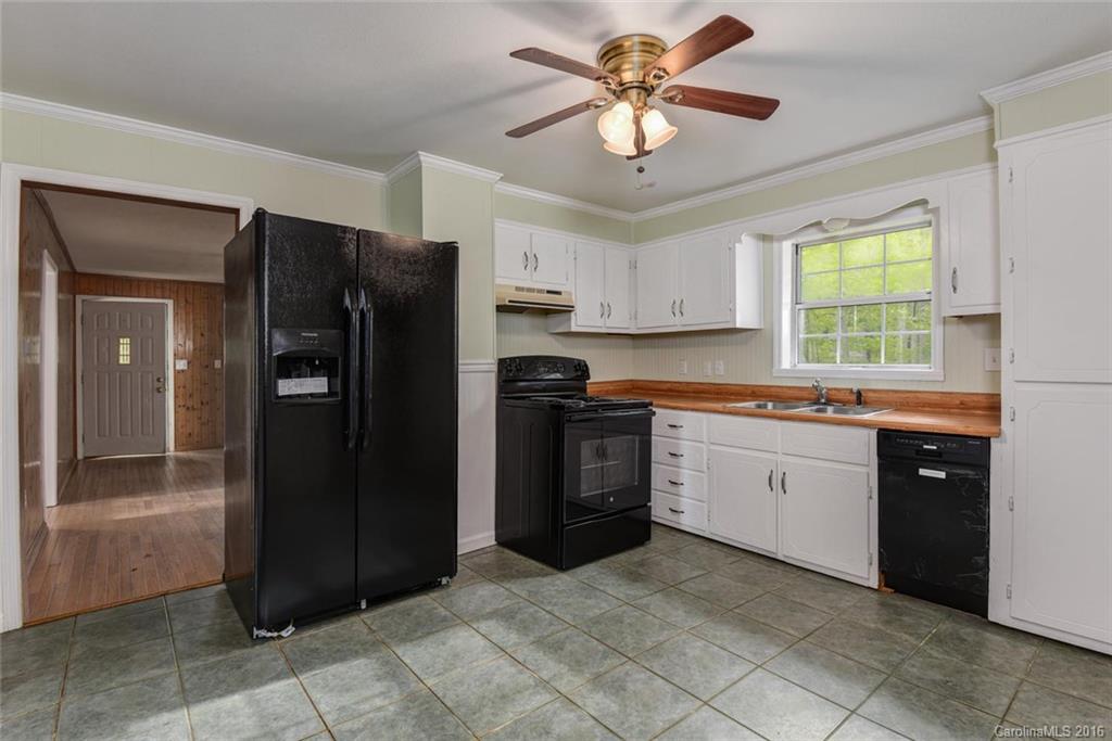 614 Emmas Grove Road Fletcher, NC 28732 - Photo 9 of 24 Gallery Image 9