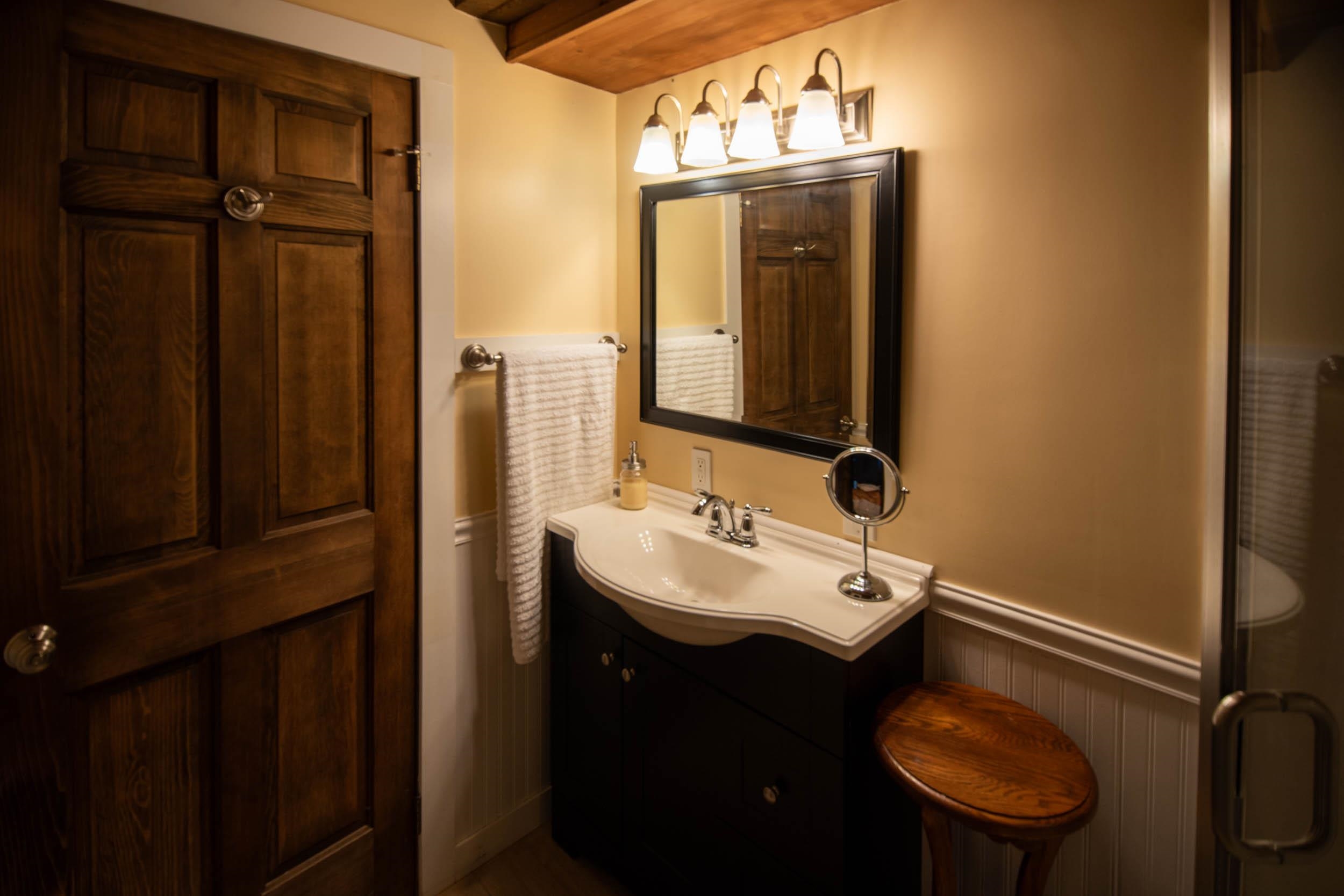 216 South End Road Mount Tabor, VT 05253 - Photo 11 of 18