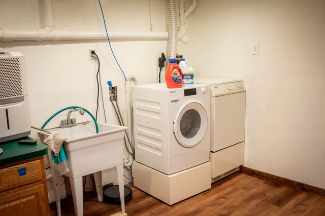 $3,000 | 216 South End Road, Mount Tabor, VT 05253