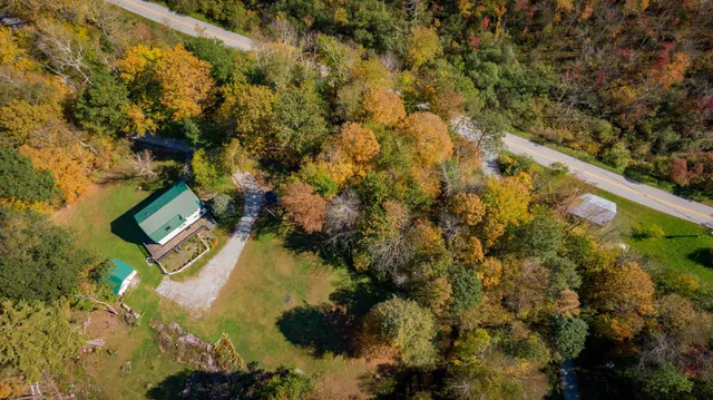 $3,000 | 216 South End Road, Mount Tabor, VT 05253