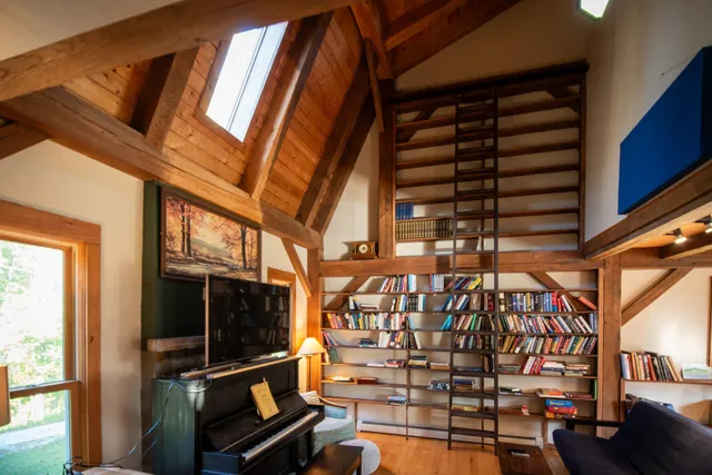 $3,000 | 216 South End Road, Mount Tabor, VT 05253